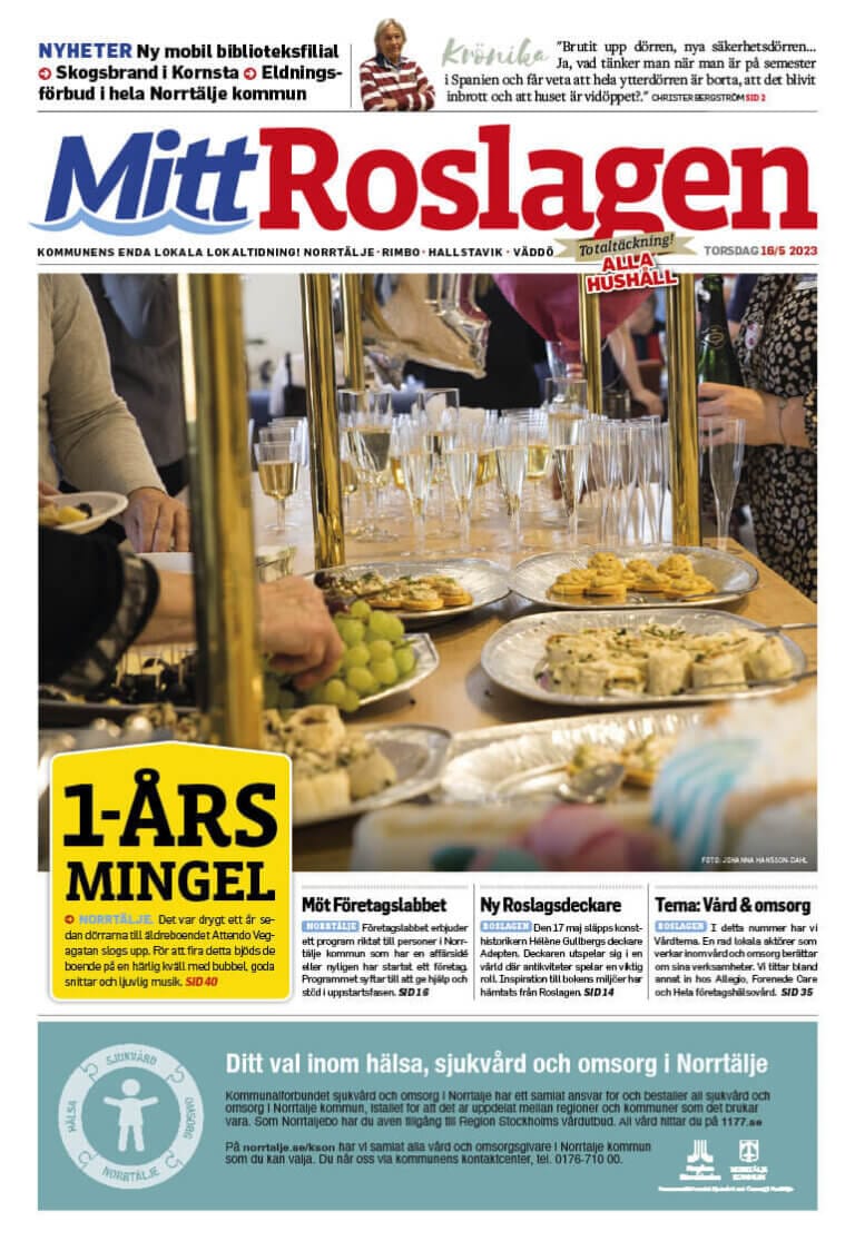 Framsidan av en tidning som visar upp en sammankomst med människor som njuter av drinkar och tallrikar med mat. Rubriken lyder "1-Års Mingel, TORSDAG MAJ 2023." Layouten innehåller artiklar och bilder relaterade till samhällsevenemang och hälsovårdstjänster.