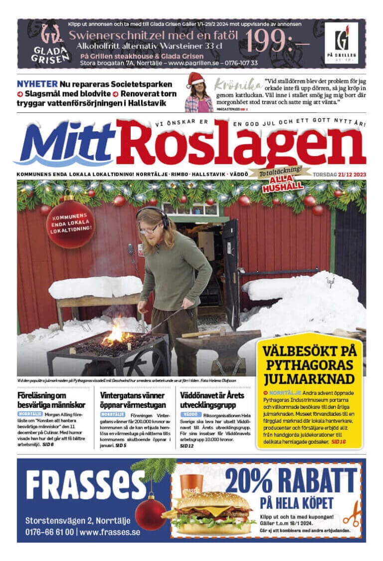 Framsidan av en svensk tidning från TORSDAG, JAN 2023, med en person som hanterar en såg nära en träkonstruktion. Den innehåller rubriker om lokala nyheter och annonser för en restaurang och ett lockande rabatterbjudande.